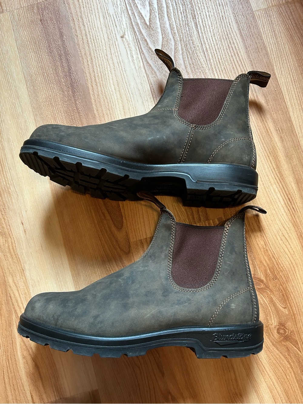 Blundstone Classic Chelsea Boots - Men’s 11.5 - Picture 3 of 6